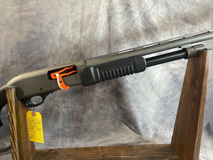 #2382-•-hatfield-12-ga.-pump-action-shotgun,-sn:-12p22-001187-image-9