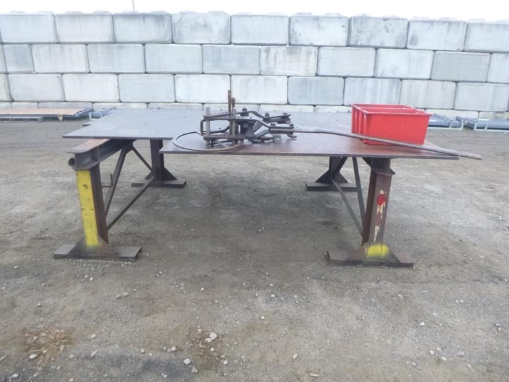 112"x80"x34"-welding-table-image-5