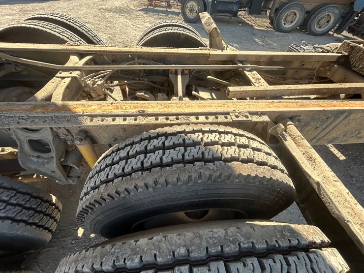 1994-international-9400-image-77