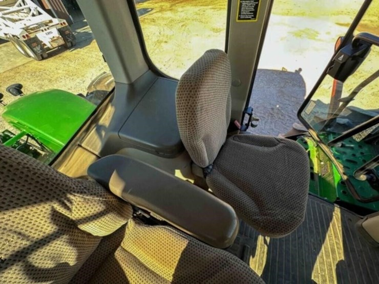2014-john-deere-9460r-image-23