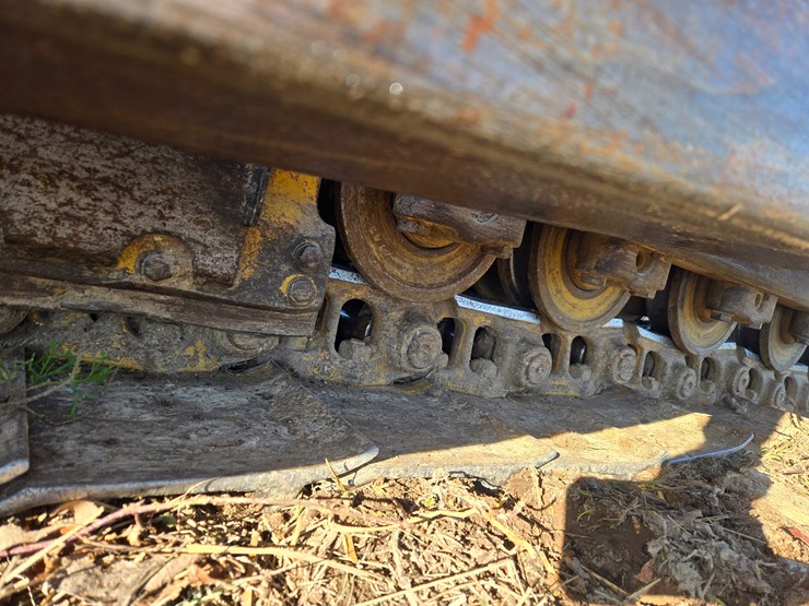 2002-caterpillar-d6r-image-66