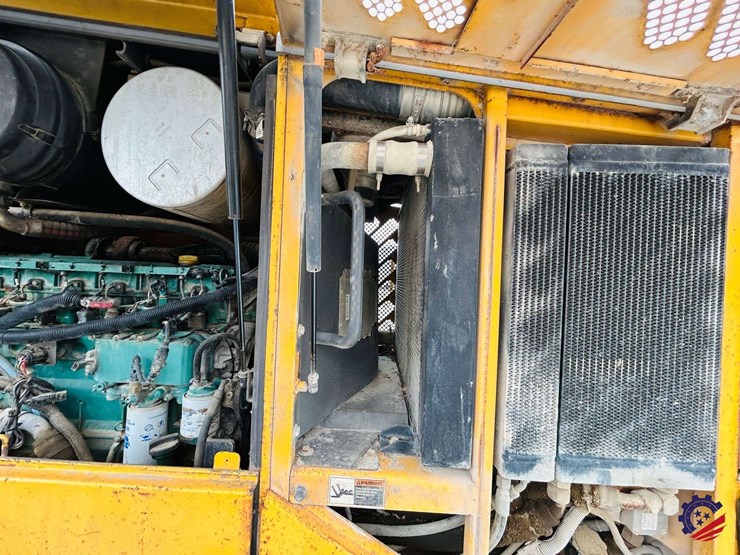 2003-volvo-g710b-image-119