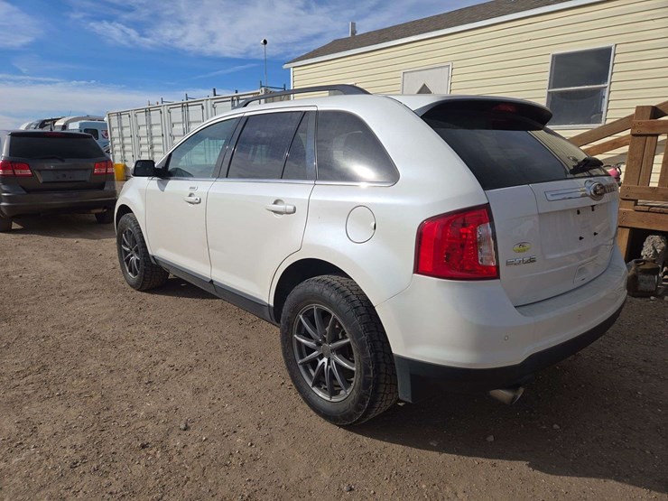 2014-ford-edge-image-4