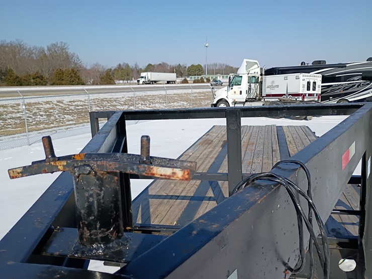 2016-homemade-20-ft-image-15