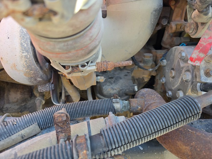 1999-peterbilt-330-image-39