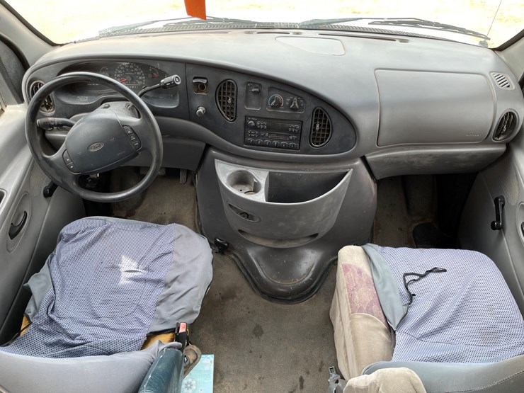 1998-ford-e350-image-23