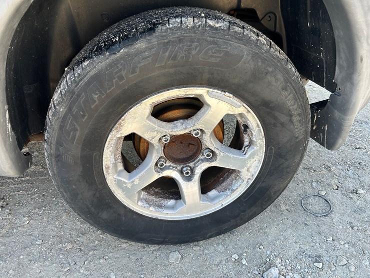 2003-chevrolet-tracker-image-23