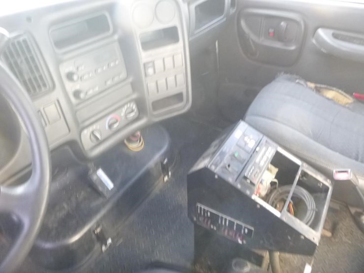 2005-chevrolet-4500-flatbed-truck-image-12