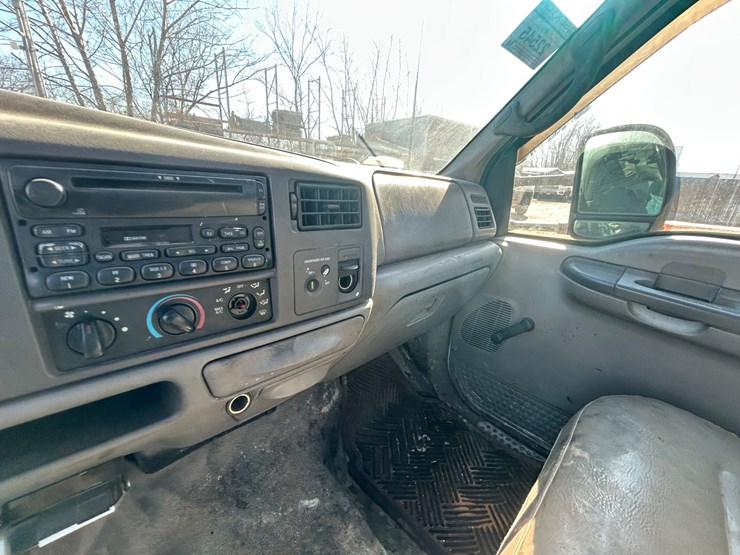 2000-ford-f450-image-41