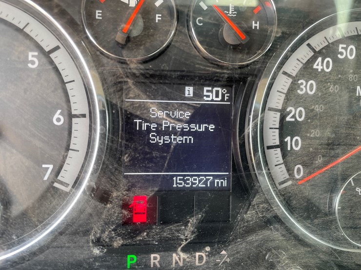 2012-dodge-2500-image-23