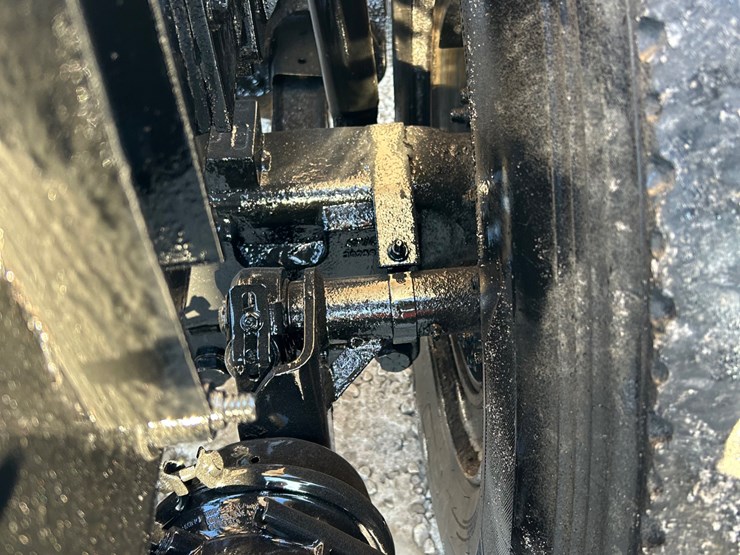 2015-peterbilt-567-image-99