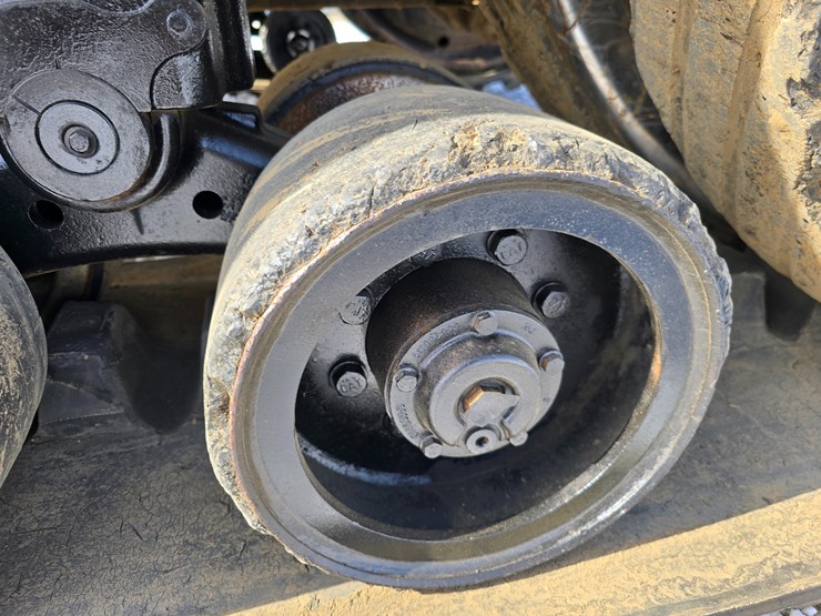 2003-challenger-mt855-image-36