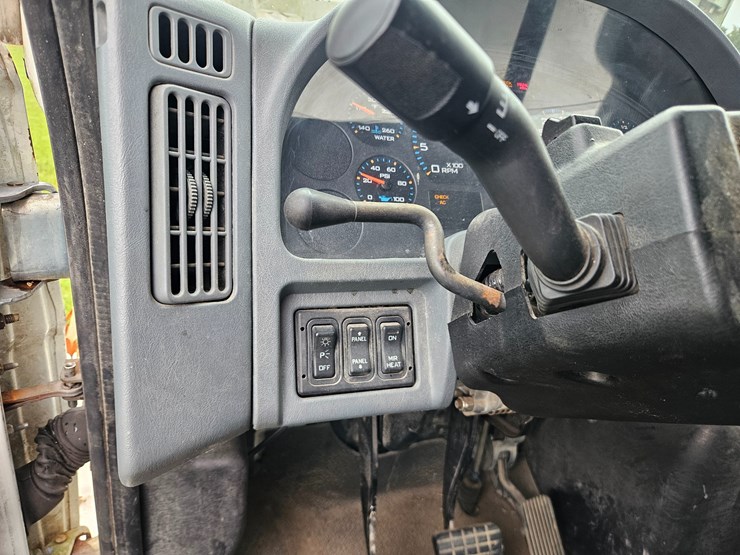 2002-international-durastar-4400-image-65