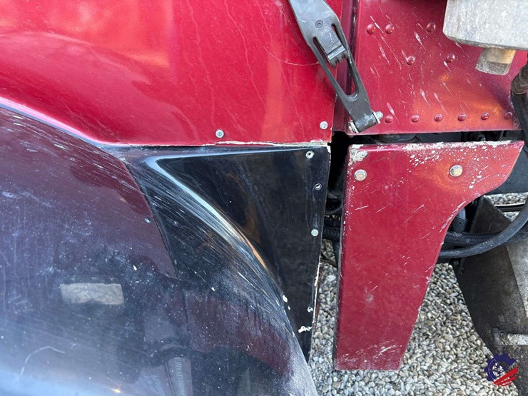 1999-peterbilt-357-image-75