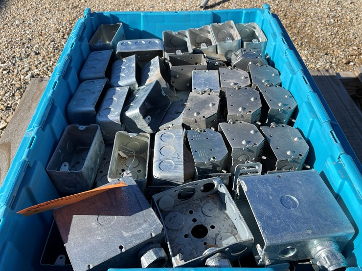 #3124-•-switch-boxes-image-7