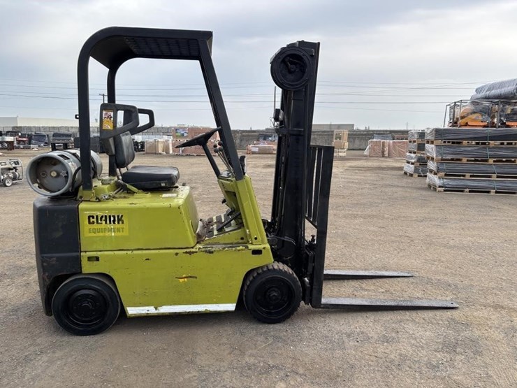 clark-c500-40-forklift-image-7