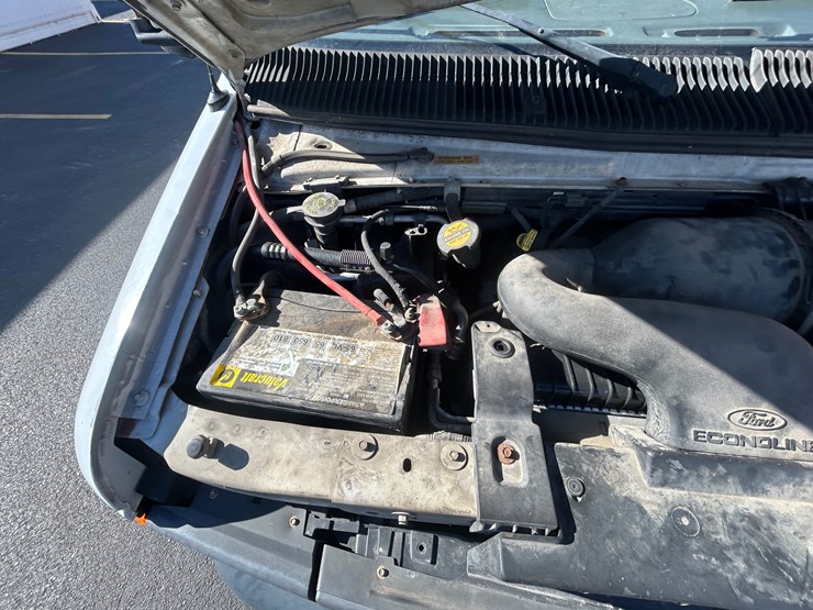 2006-ford-e450-image-40