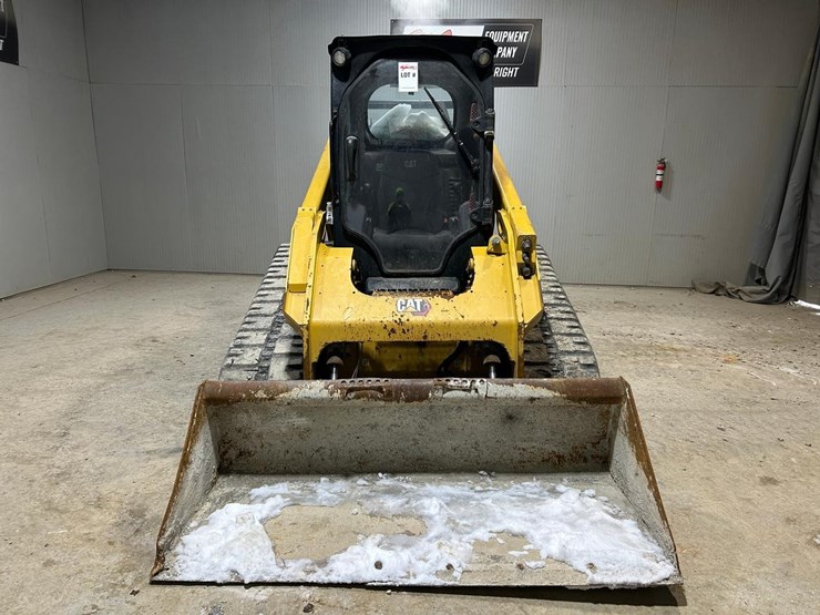 2021-caterpillar-299d3-image-6