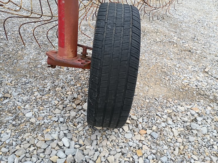 massey-ferguson-39-image-17