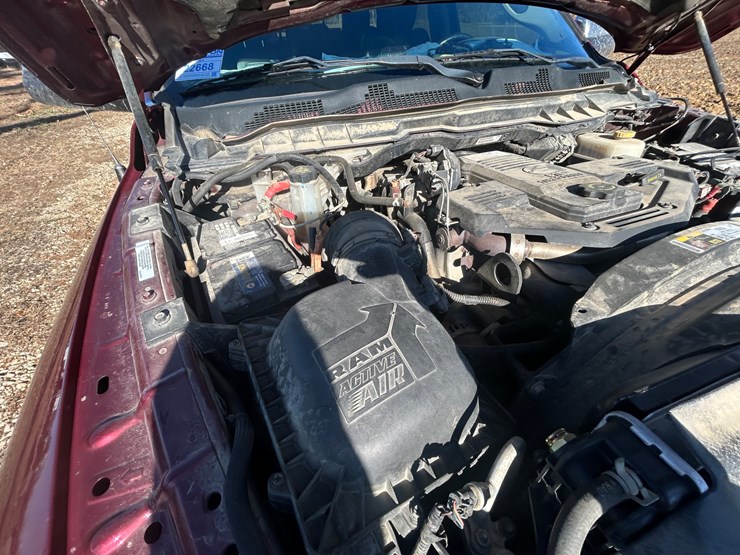 2018-dodge-3500-image-52