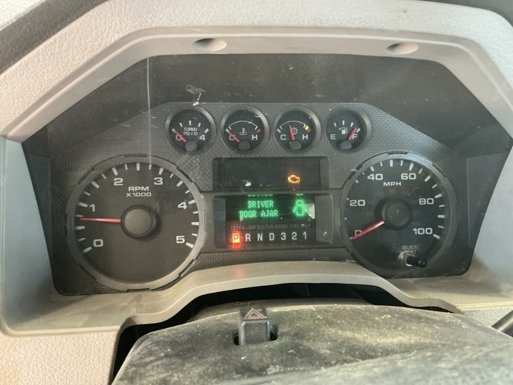 2009-ford-f550-image-16