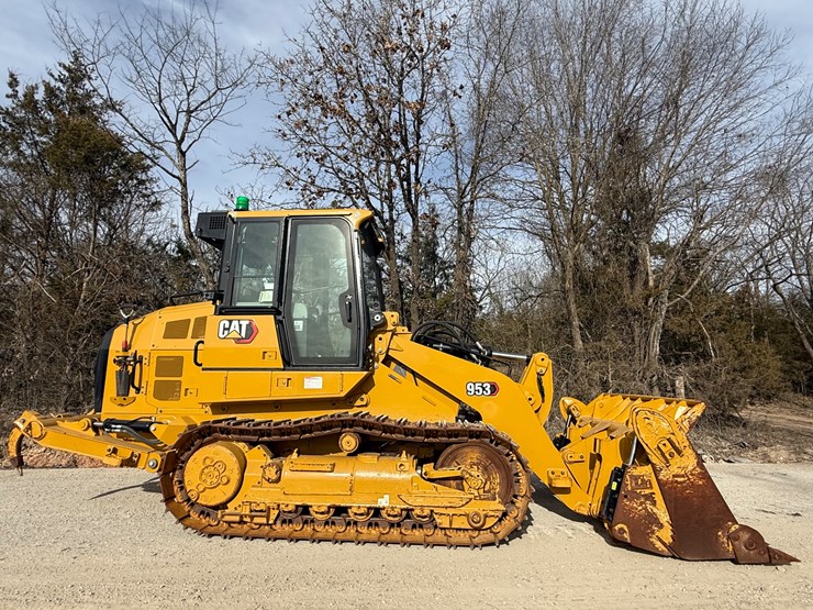 2023-caterpillar-953-image-12