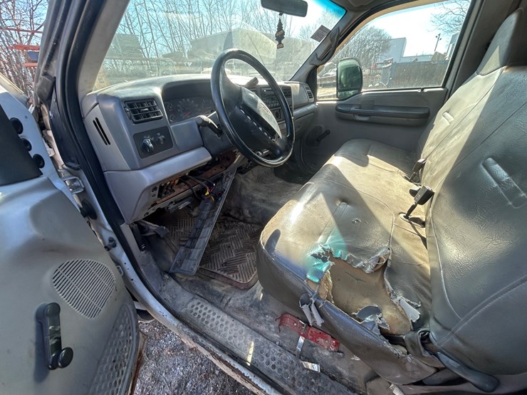 2000-ford-f450-image-38