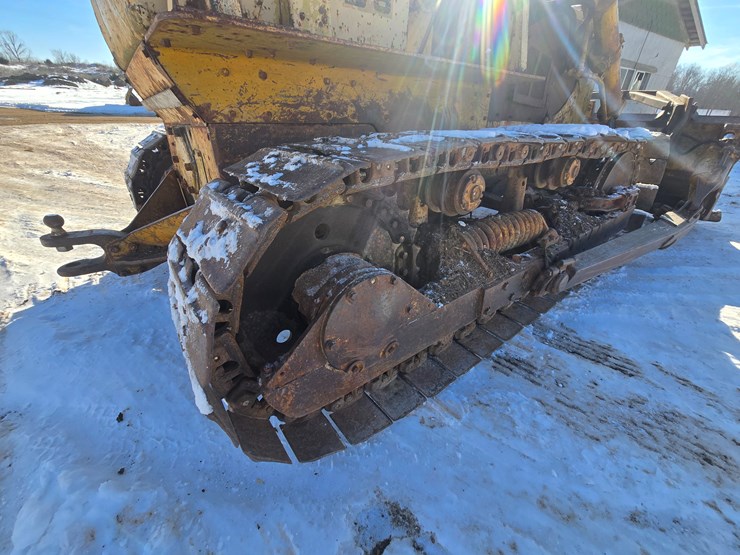 caterpillar-d6b-image-62