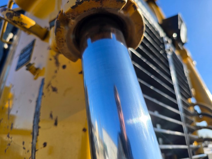 1999-caterpillar-d6r-xl-image-31