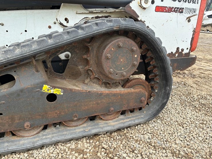 bobcat-t630-image-14