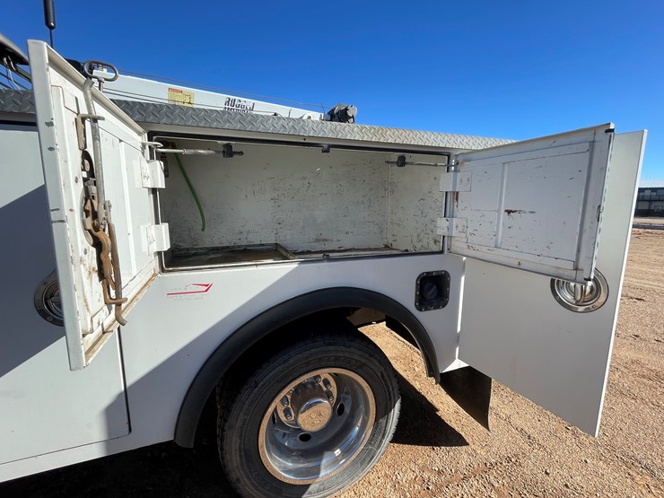 2013-ford-f450-image-27