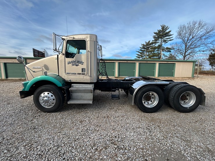 2001-kenworth-t800-image-7