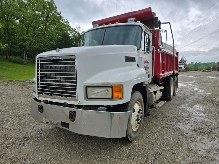 1994-mack-ch613-image-1