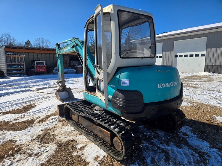 komatsu-pc40-image-4