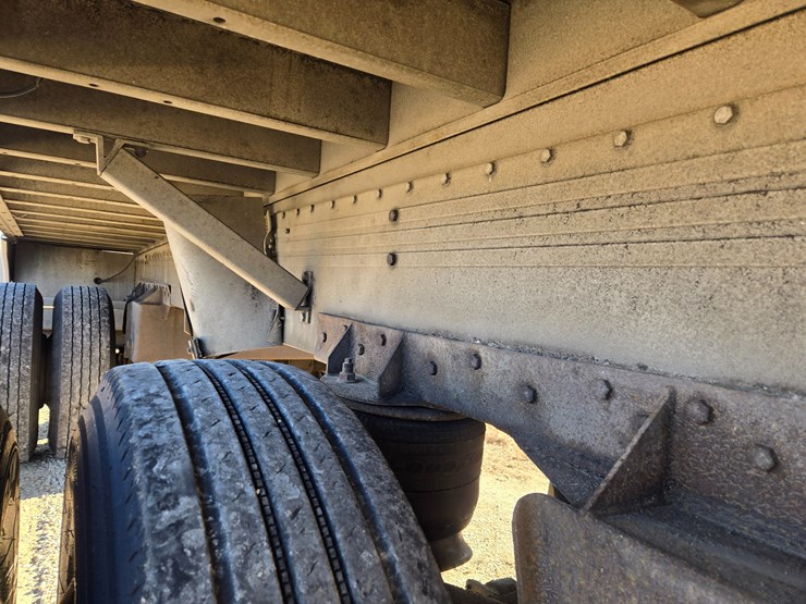 2000-reitnouer-flatbed-image-44