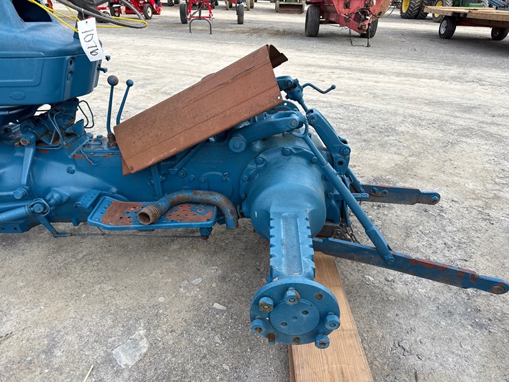 ford-tractor-image-2