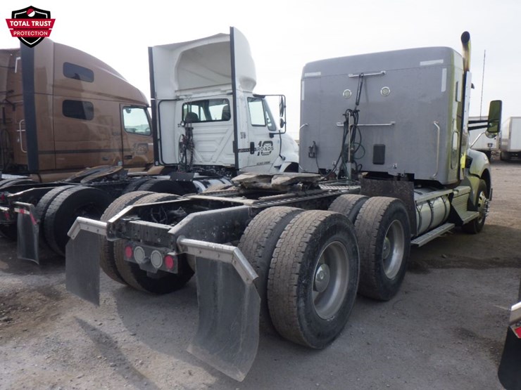 2019-kenworth-t880-image-9