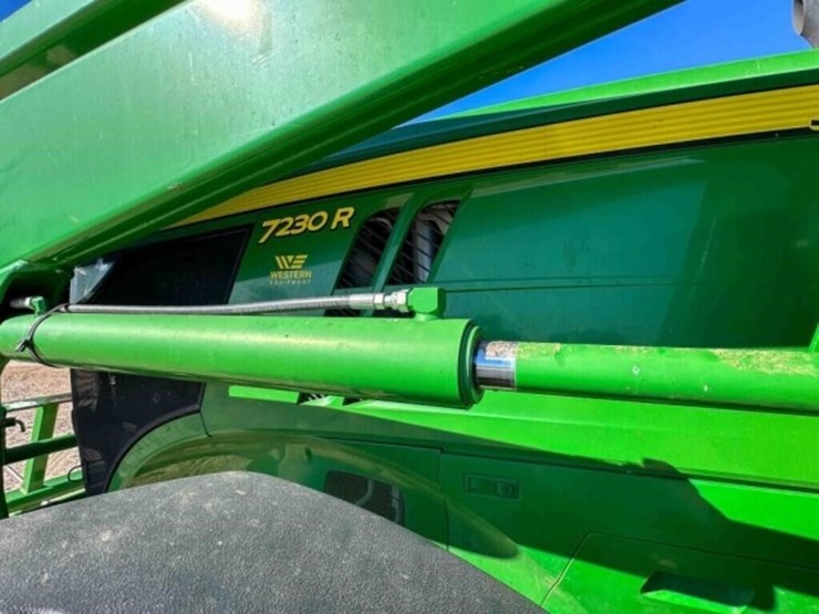 2016-john-deere-7230r-image-11