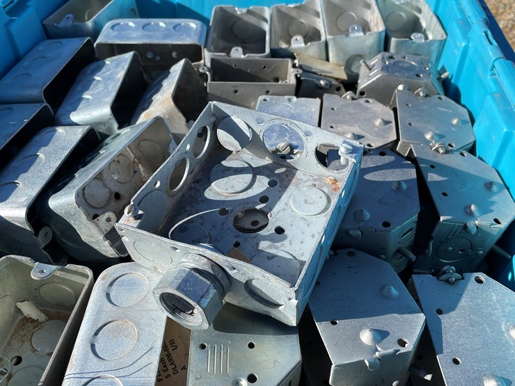 #3124-•-switch-boxes-image-12