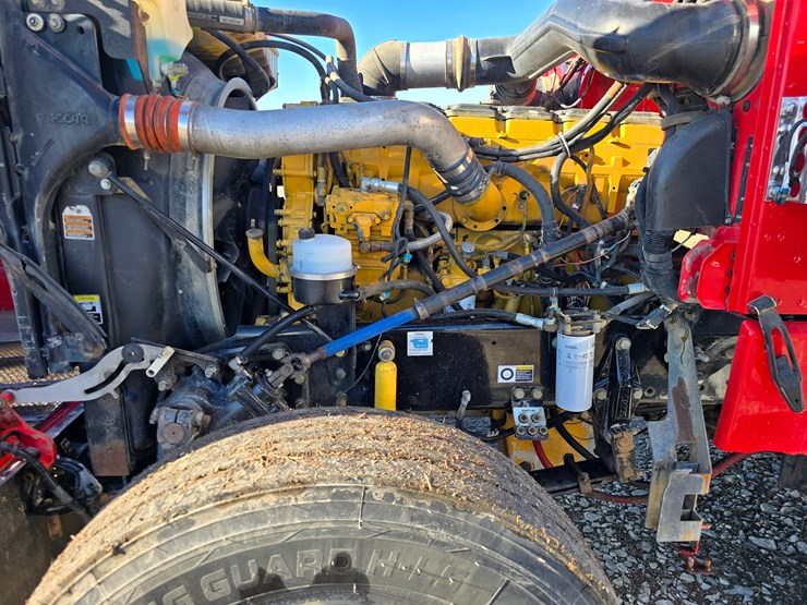 2008-peterbilt-388-image-25