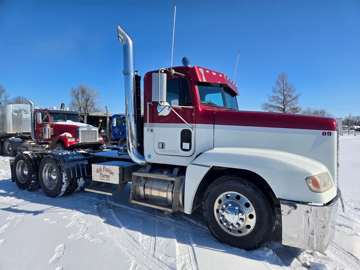 1995-freightliner-fld120-image-34