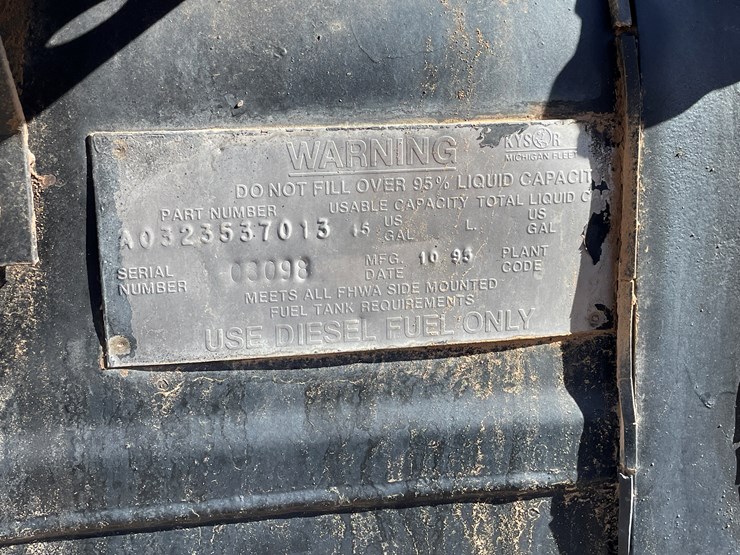 1996-freightliner-fl80-image-56