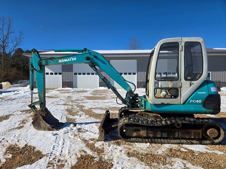 komatsu-pc40-image-10