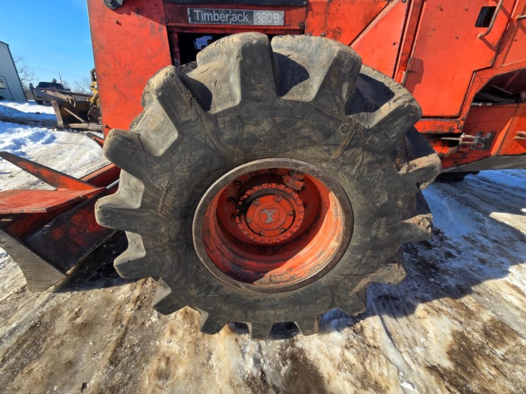 timberjack-380b-image-86