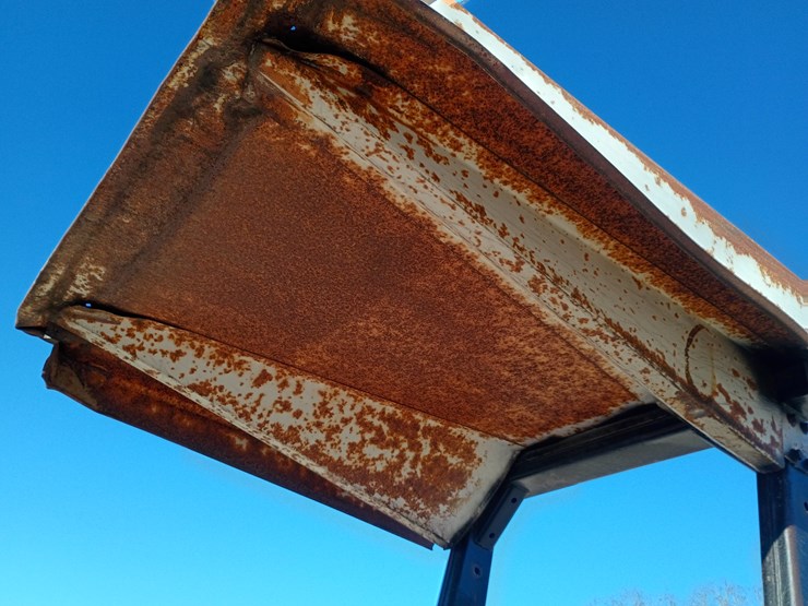 1983-massey-ferguson-240-image-44