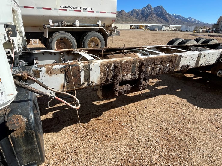 1996-freightliner-fl80-image-91