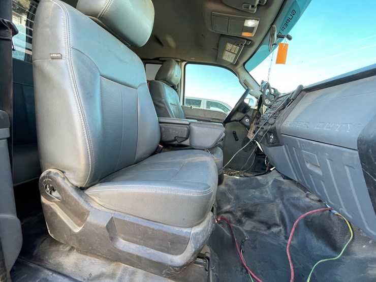 2013-ford-f450-image-114