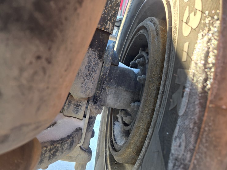 1995-freightliner-fld120-image-105