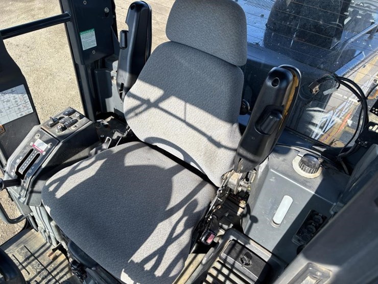 2008-deere-772d-image-41