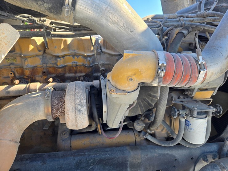 1995-freightliner-fld120-image-58